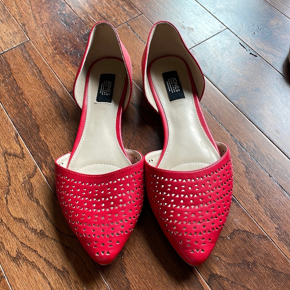 Jones of New York signature flats